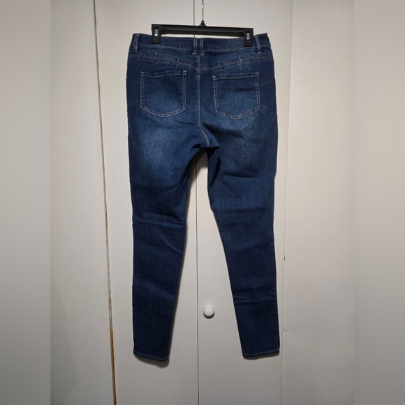 Venus Lift Skinny Jeans NWT Size 14 - Picture 2 of 7